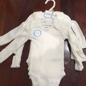 Newborn set of onesies long sleeves